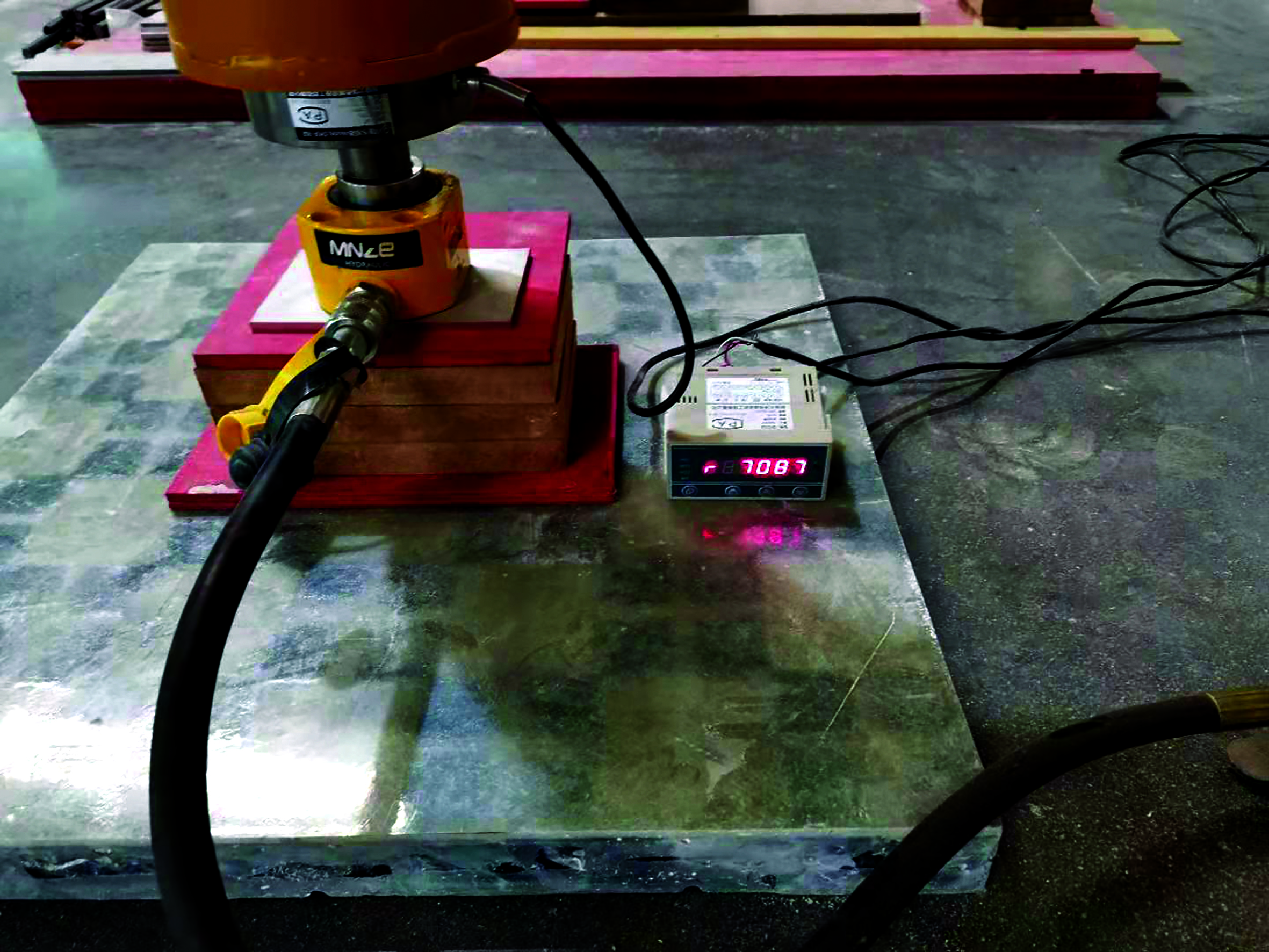 SOLAR OUTDOOR WOODEN WALKWAY